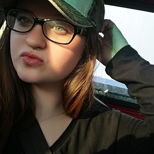 Meet your Posher, Sabrina